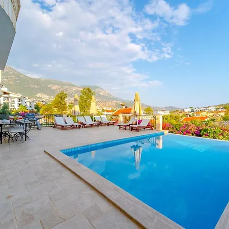 A Luxurious Sea View Within Walking Distance To Town In Kalkan Kalamar Villa