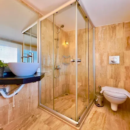 A Luxurious Sea View Within Walking Distance To Town In Kalkan Kalamar