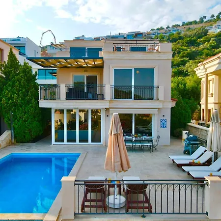 A Luxurious Sea View Within Walking Distance To Town In Kalkan Kalamar Villa