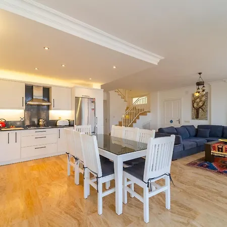 Villa A Luxurious Sea View Within Walking Distance To Town In Kalkan Kalamar