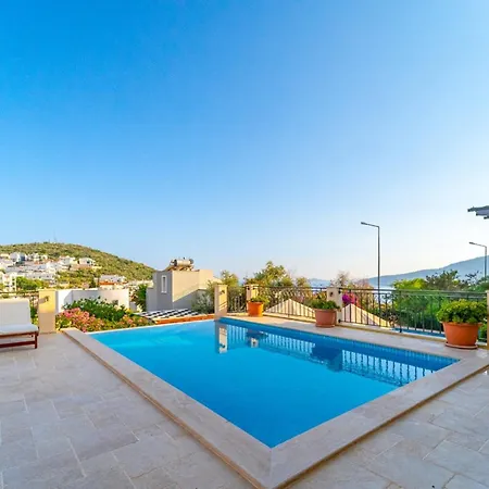 A Luxurious Sea View Within Walking Distance To Town In Kalkan Kalamar