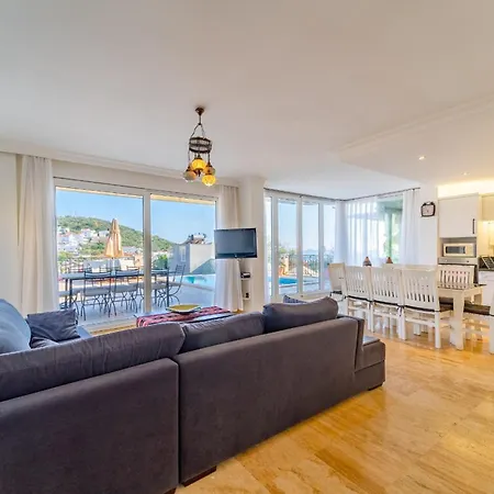 Villa A Luxurious Sea View Within Walking Distance To Town In Kalkan Kalamar