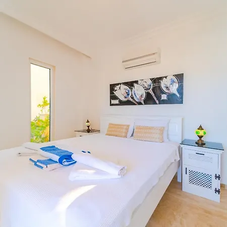 Villa A Luxurious Sea View Within Walking Distance To Town In Kalkan Kalamar *